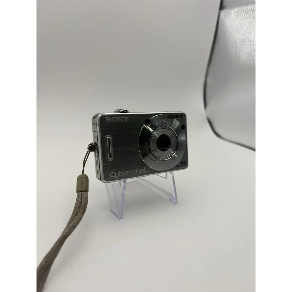 Sony Cyber-shot DSC W50 6.0MP Silver Digital Camera Bundle For Parts Not Working